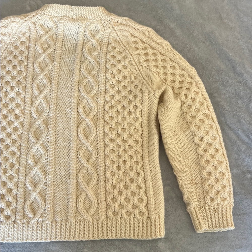 Brian Lees Textiles pure new wool made in Scotland cream cardigan sweater - Picture 6 of 7
